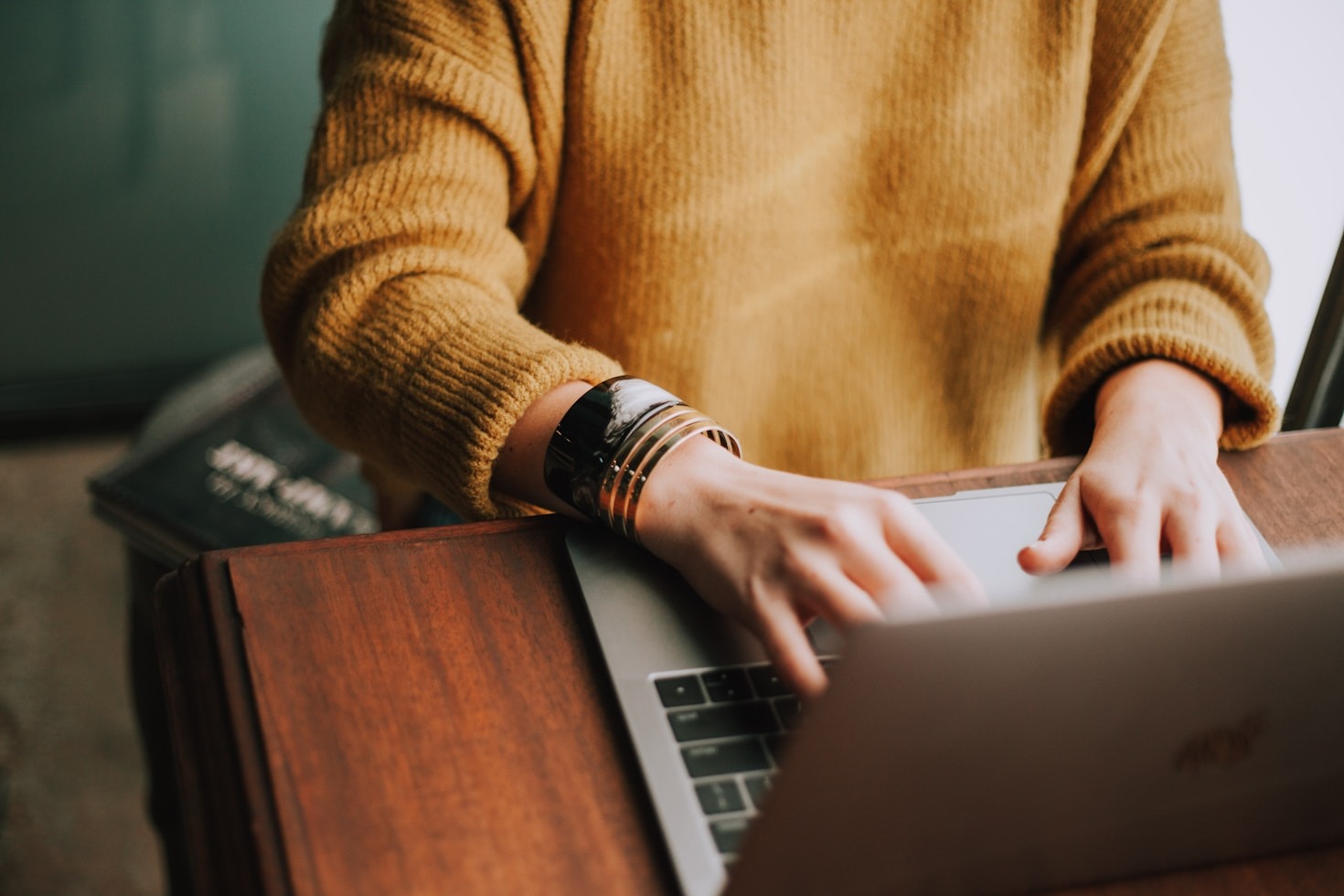 The Power of Guidance in Achieving Goals